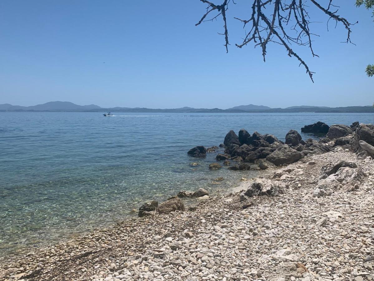 Villa Serena Nisaki  Bagian luar foto